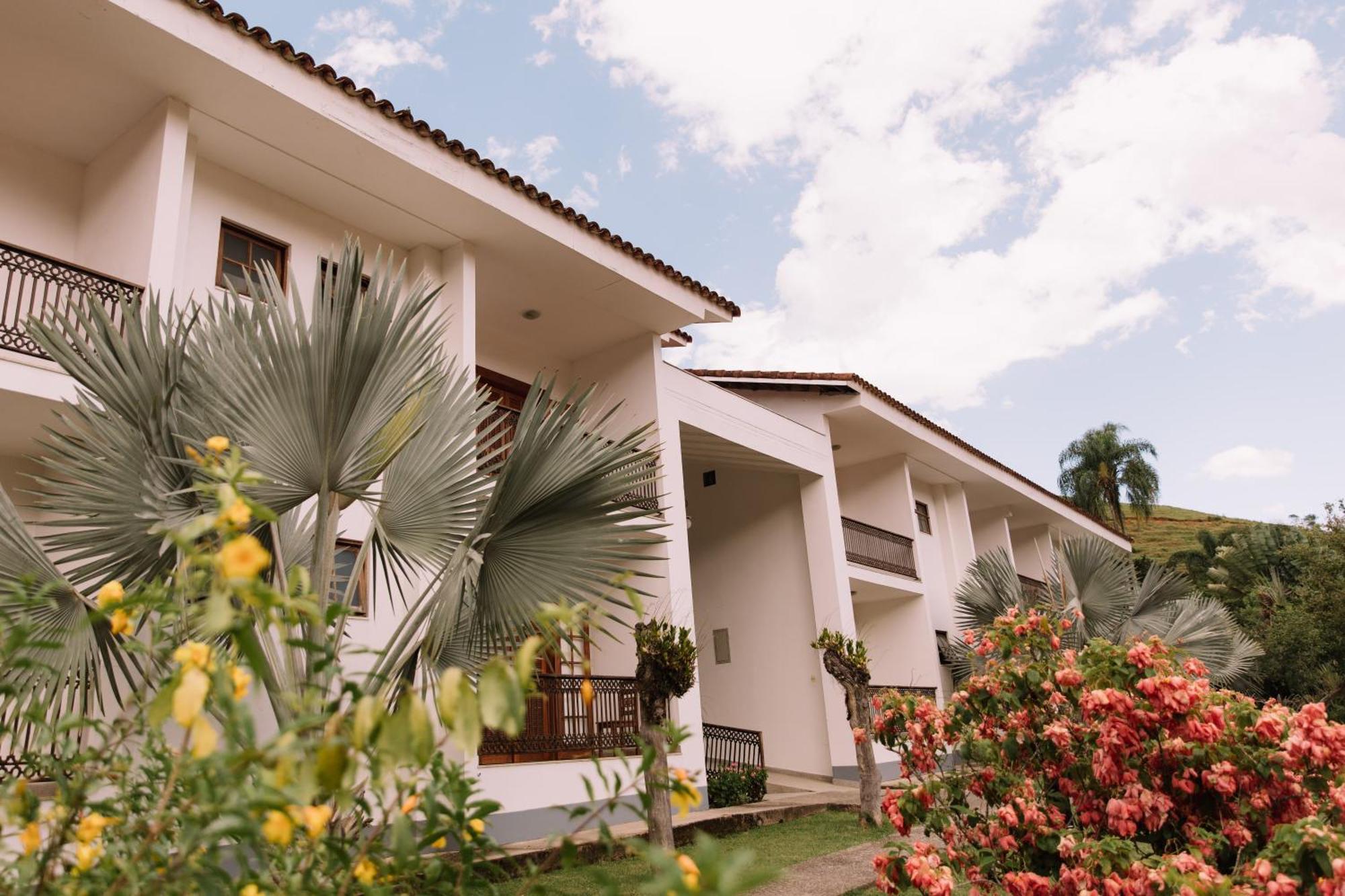 Resort Fazenda 3 Pinheiros Енженейро Пасос Екстериор снимка